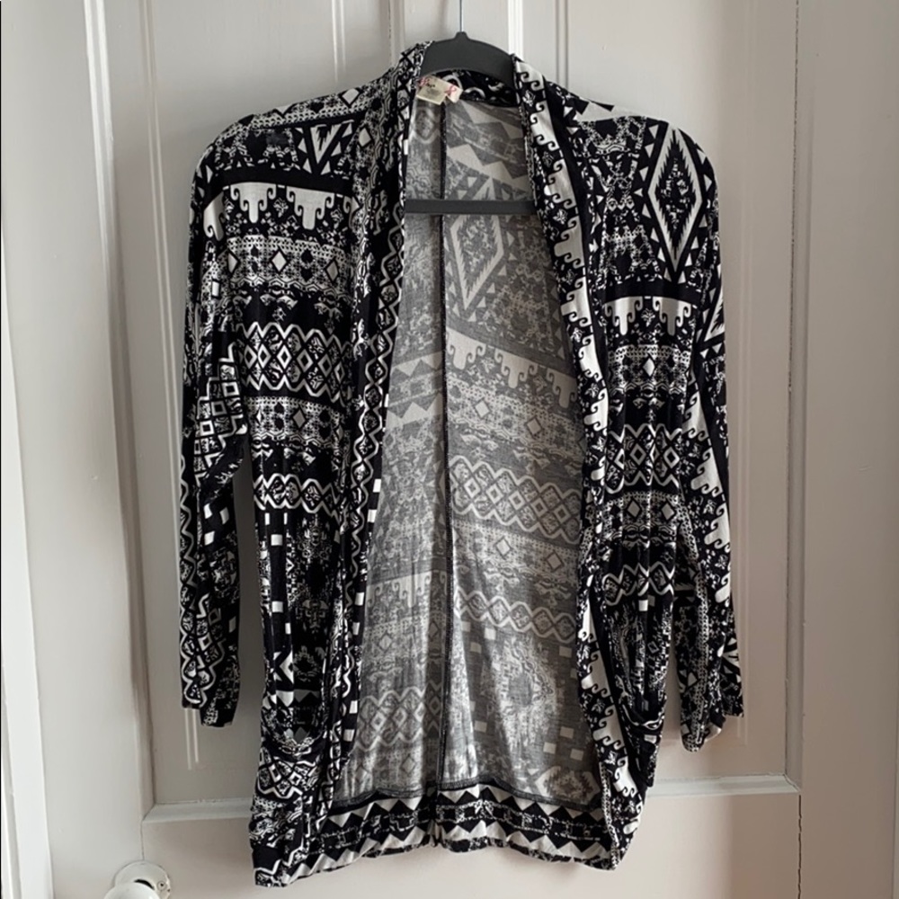 Aztec Print 3/4 Sleeve Cardigan